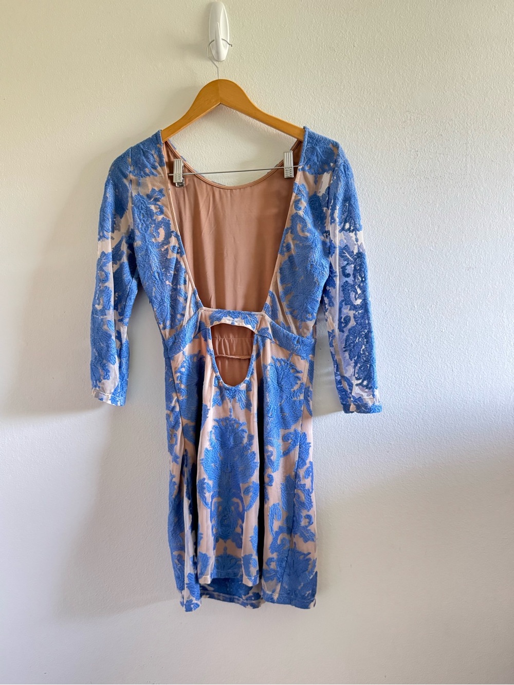 For Love and Lemons Light Blue Night to Remember Floral Lace Open-Back Dress S - Picture 5 of 10